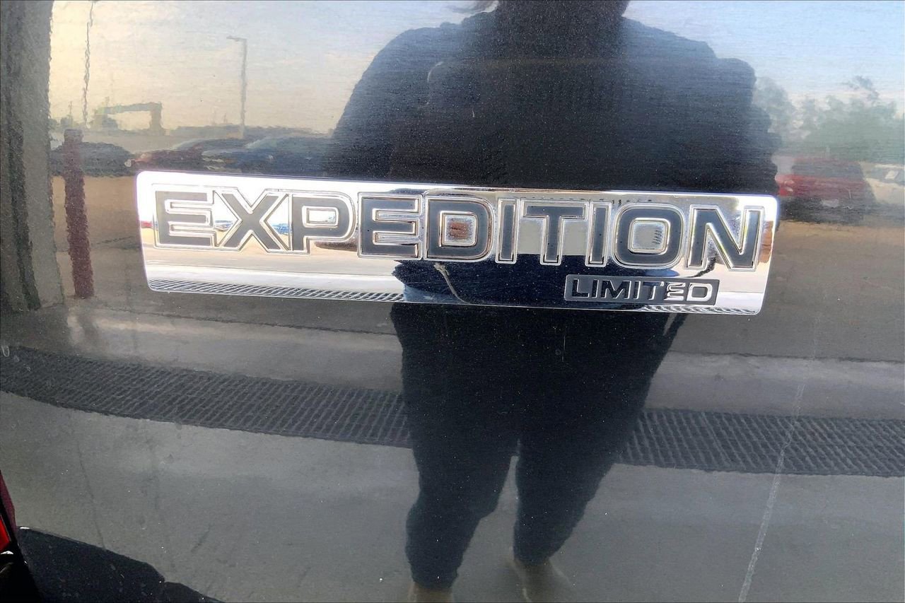 Used 2012 Ford Expedition Limited RWD image 31