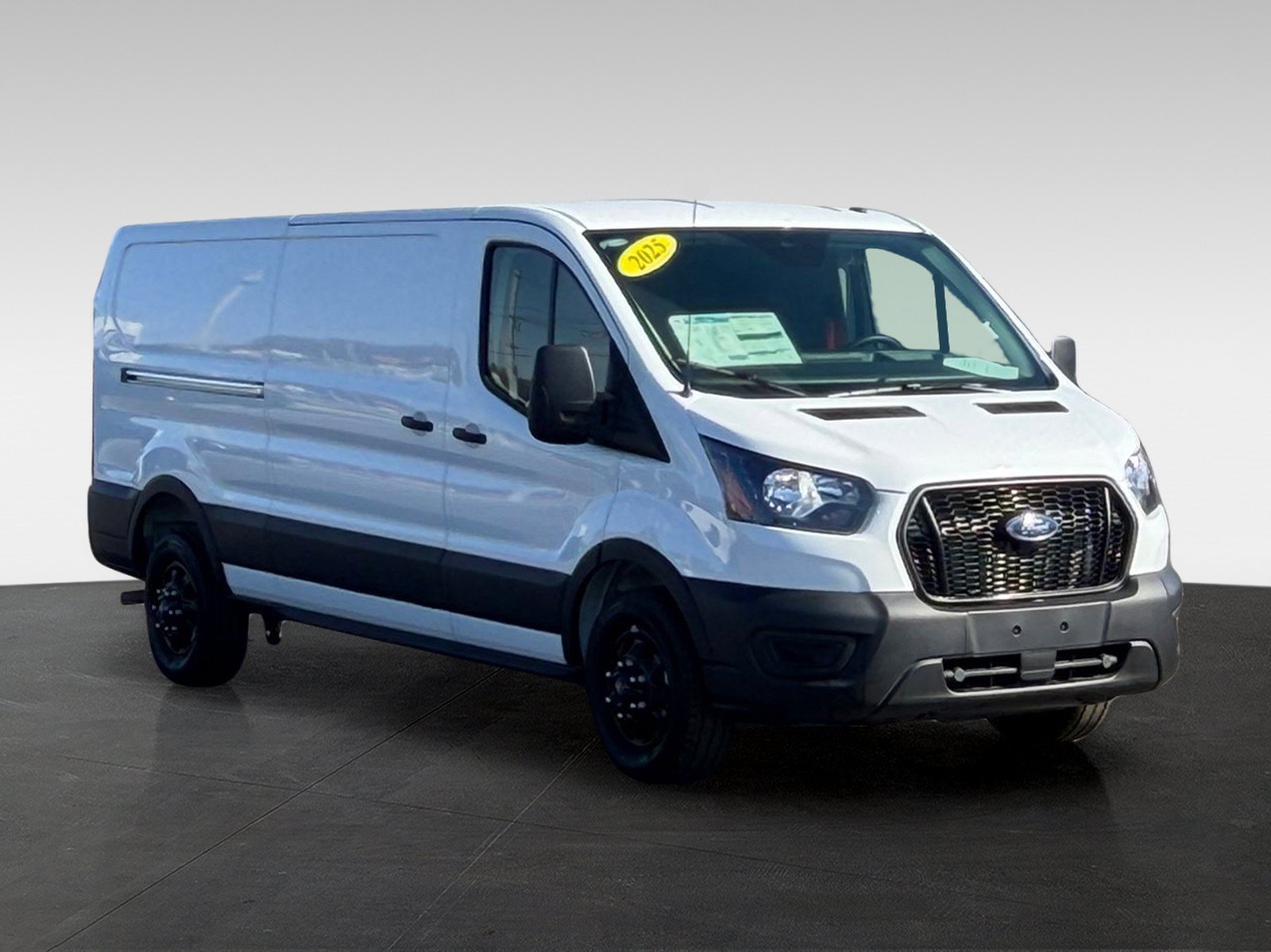 Used 2025 Ford Transit 250 Low Roof AWD image 3
