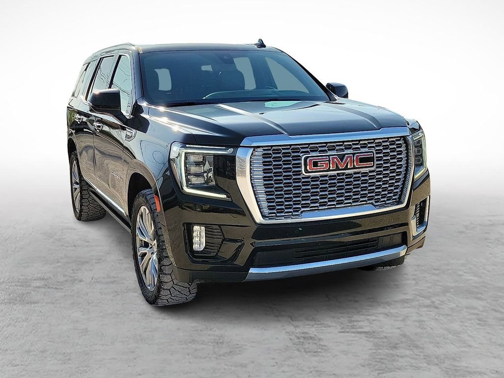 Used 2021 GMC Yukon Denali w/ Denali Premium Package image 2