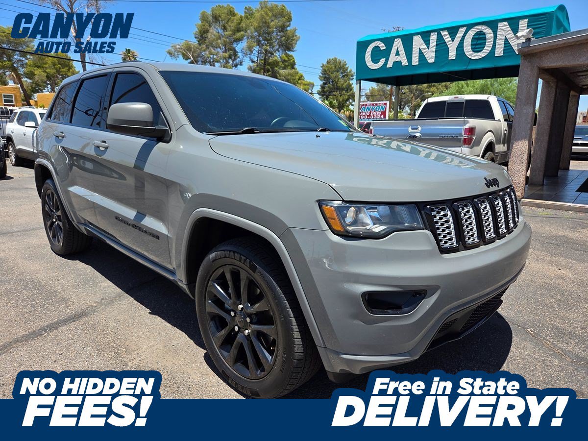 Used 2020 Jeep Grand Cherokee Altitude RWD image 1