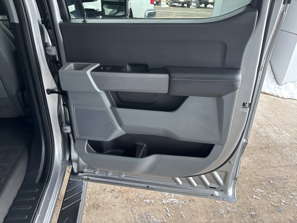 Used 2022 Ford F150 XLT w/ Trailer Tow Package image 27