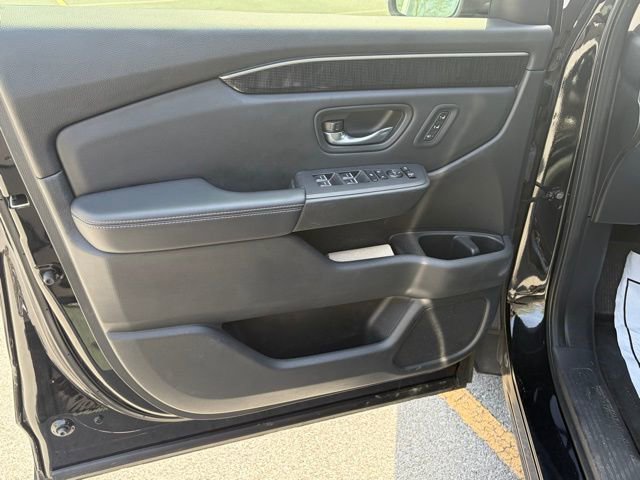 Used 2023 Honda Pilot Elite image 12