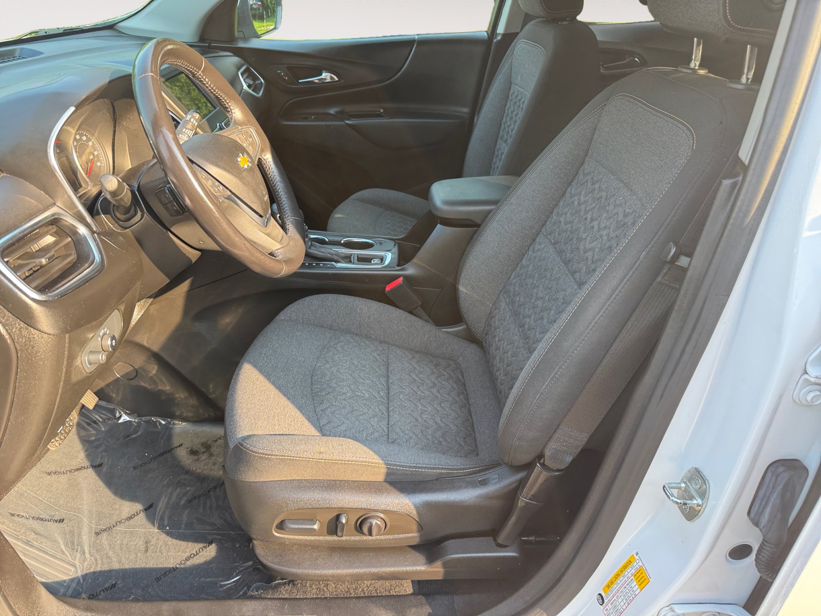 Used 2022 Chevrolet Equinox LT AWD/4WD image 10
