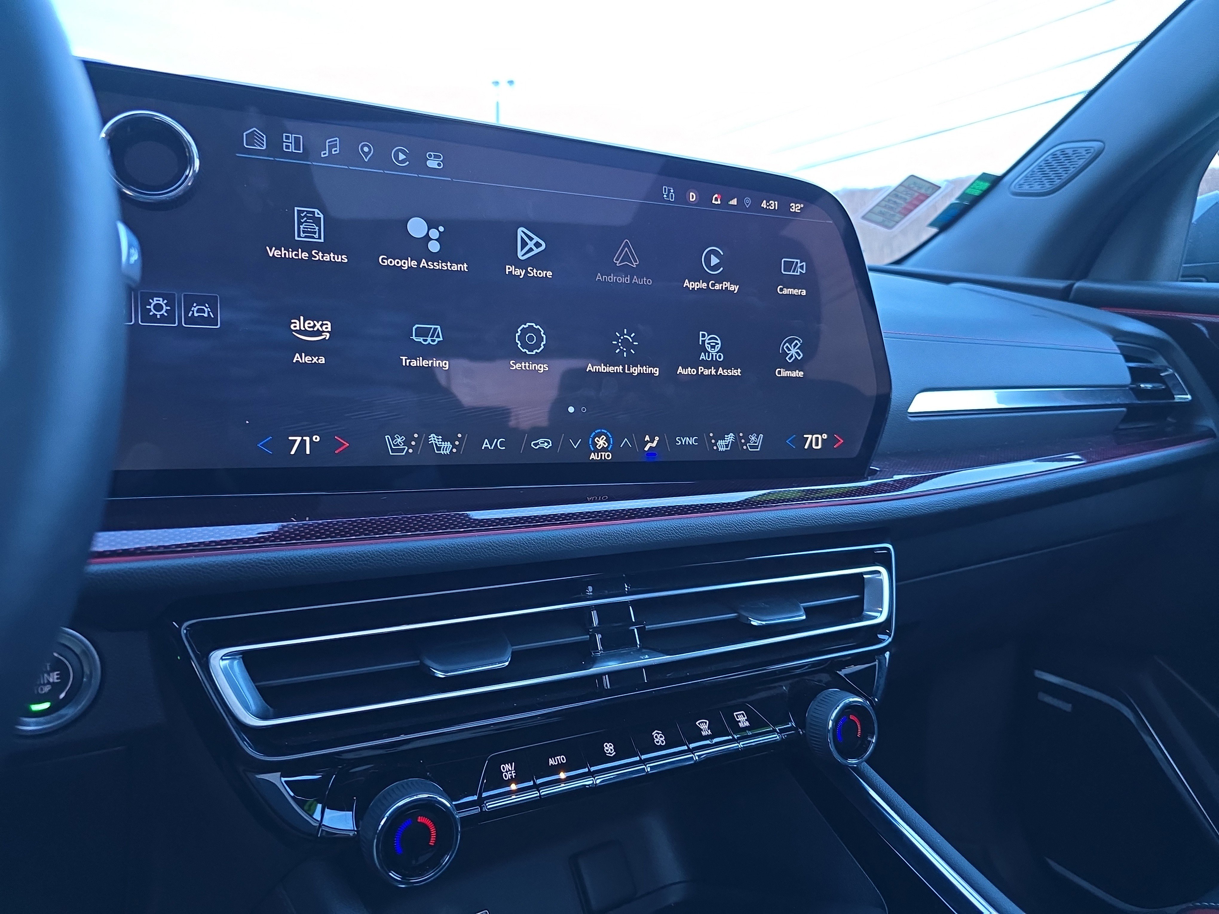 Used 2024 Chevrolet Traverse RS w/ LPO, Floor Liner Package image 27