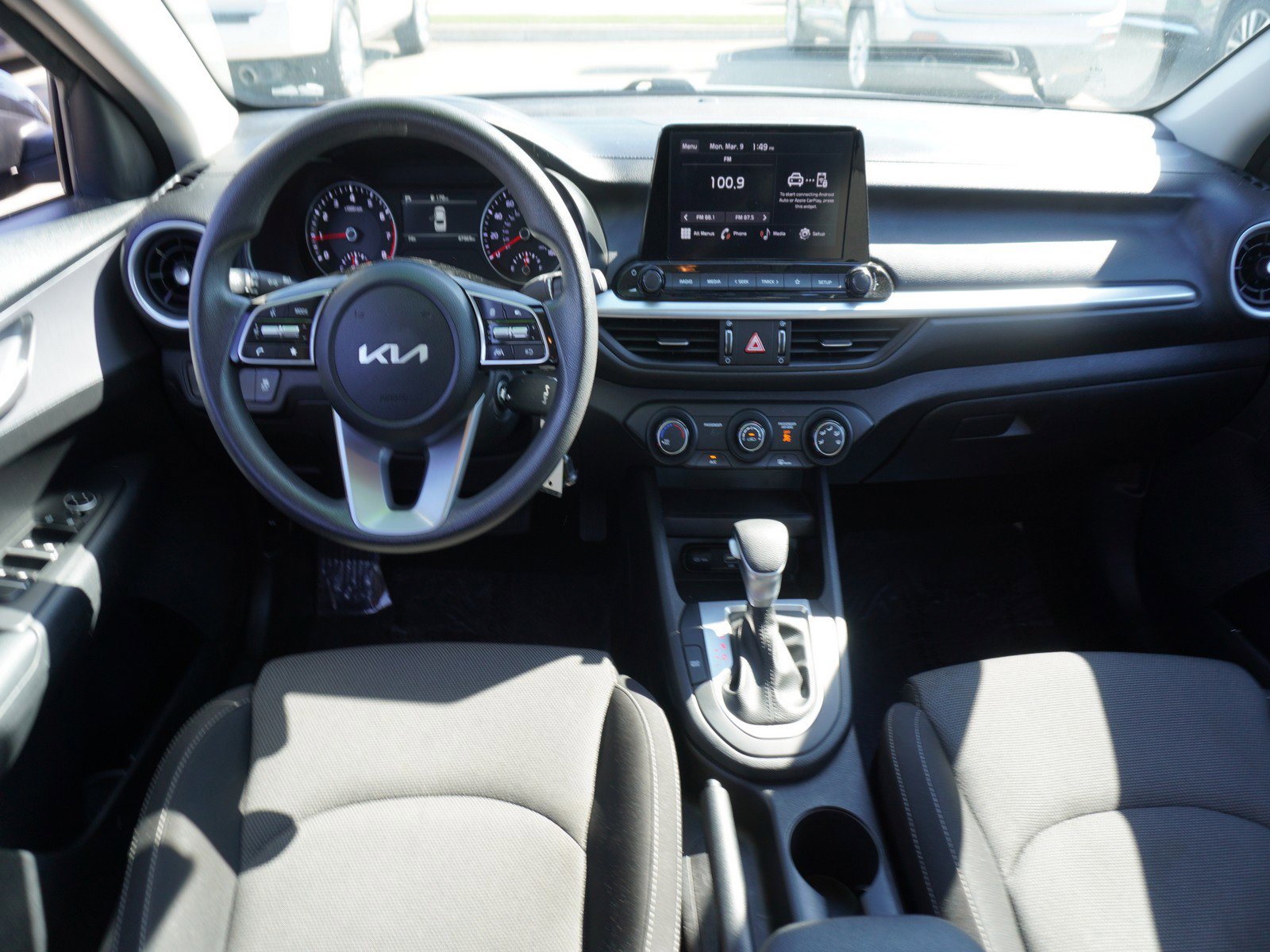 Used 2024 Kia Forte LXS image 2