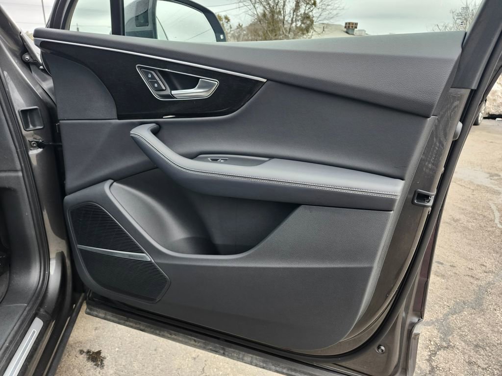 Certified 2025 Audi Q7 3.0T Premium Plus w/ Premium Plus Package image 14