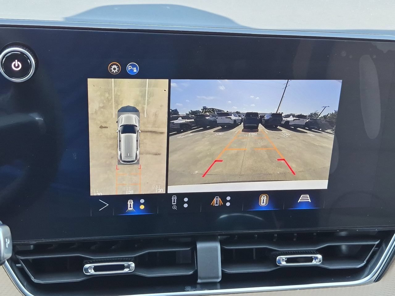 New 2026 Chevrolet Equinox ACTIV w/ Convenience Package III FWD image 16