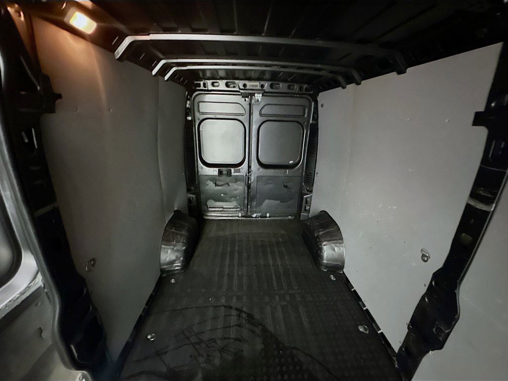 Used 2023 RAM ProMaster 2500 image 13