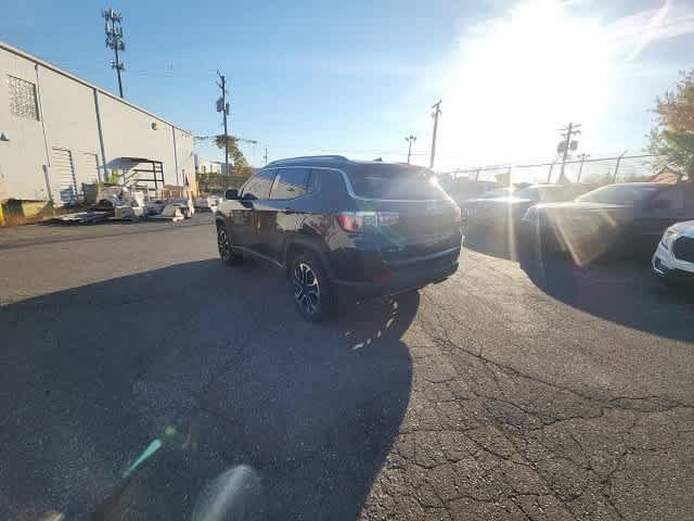 Certified 2022 Jeep Compass Limited w/ Sun and Sound Group AWD/4WD image 24