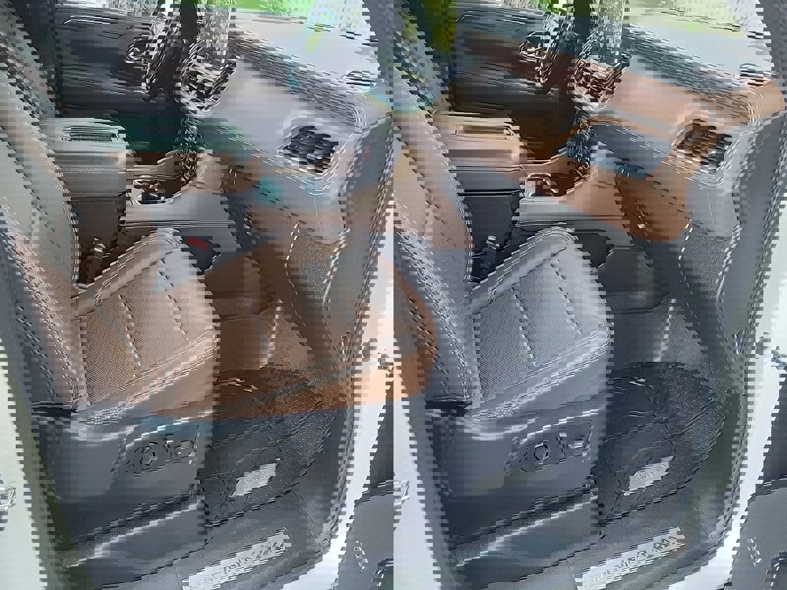 Used 2021 Chevrolet Tahoe High Country image 14