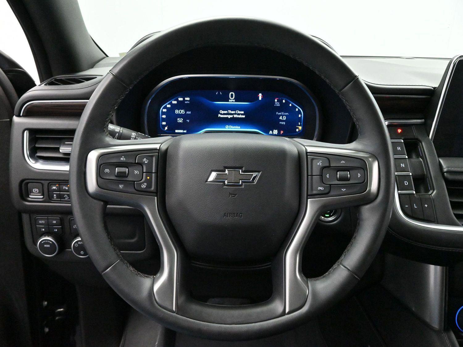 Used 2023 Chevrolet Tahoe Z71 w/ Luxury Package AWD/4WD image 15