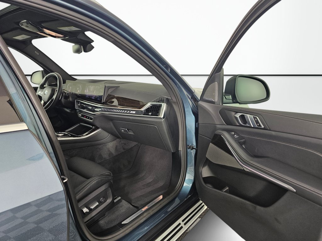 Used 2026 BMW X5 xDrive40i AWD/4WD image 35