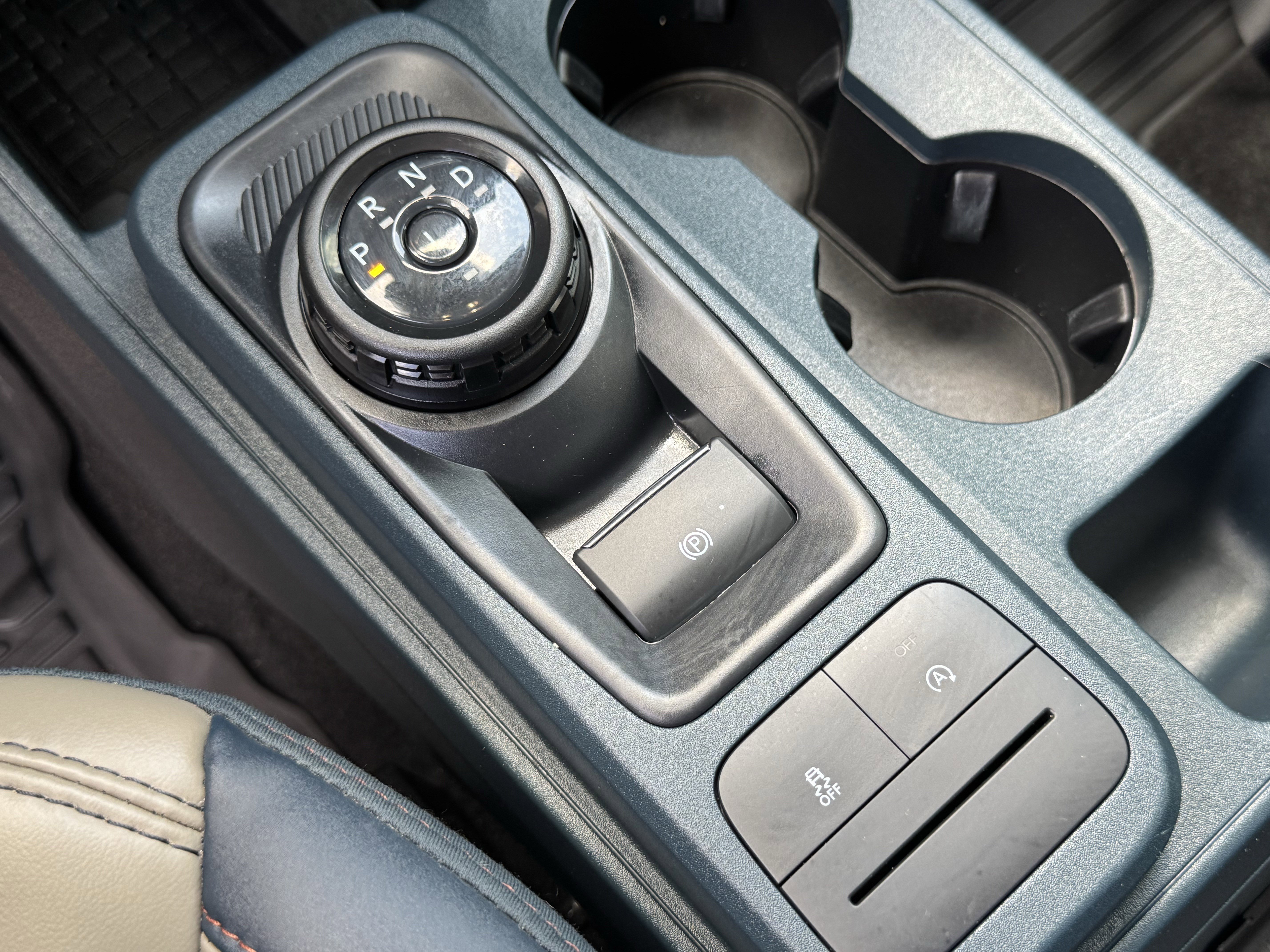 Used 2025 Ford Maverick Lariat image 21