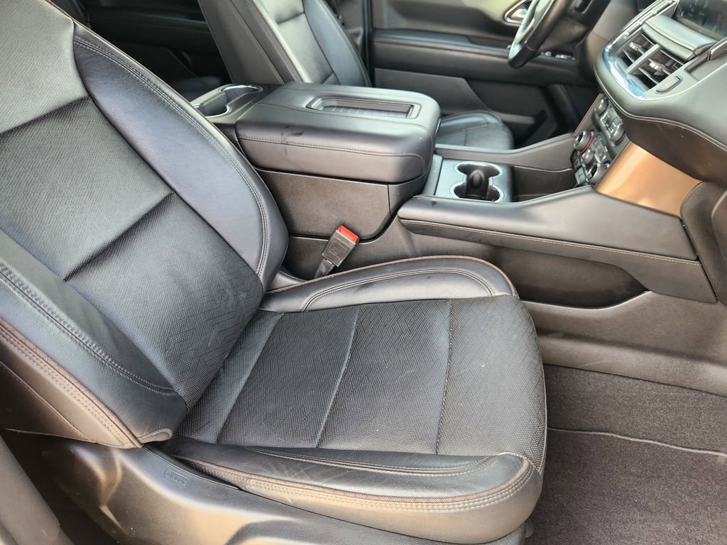 Used 2022 Chevrolet Tahoe High Country AWD/4WD image 14
