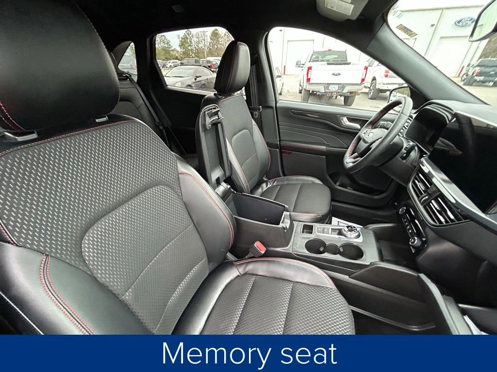 Used 2025 Ford Escape ST-Line Elite image 27