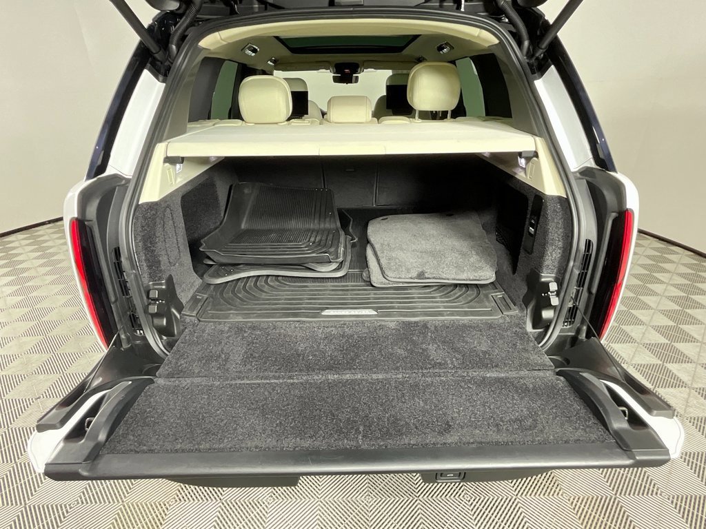 Certified 2023 Land Rover Range Rover SE image 27