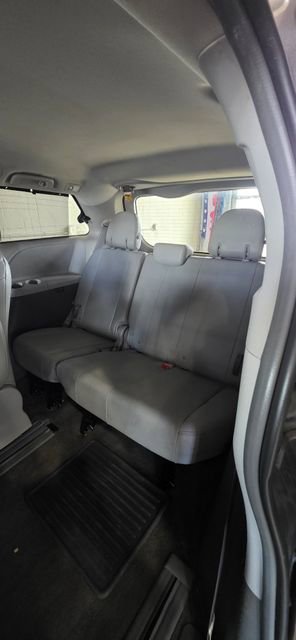 Used 2018 Toyota Sienna XLE Premium image 26