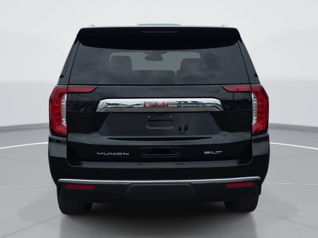 Certified 2023 GMC Yukon SLT w/ SLT Luxury Package AWD/4WD image 5