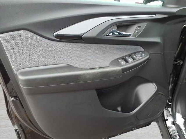 Used 2023 Chevrolet TrailBlazer LT w/ Convenience Package image 13