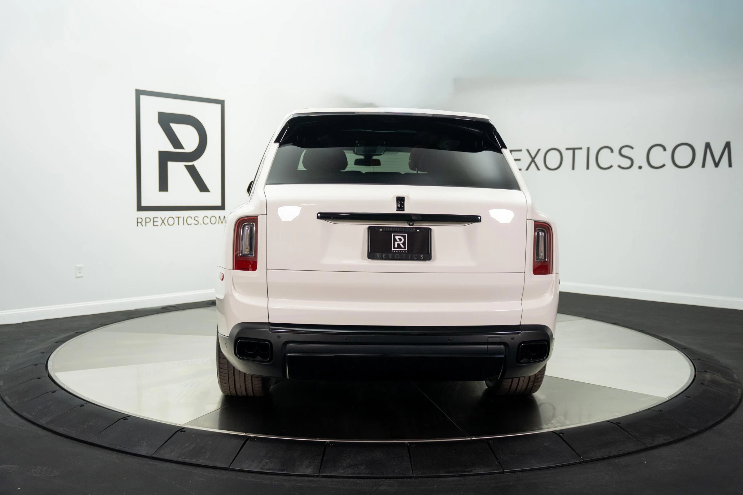 Used 2019 Rolls-Royce Cullinan image 10