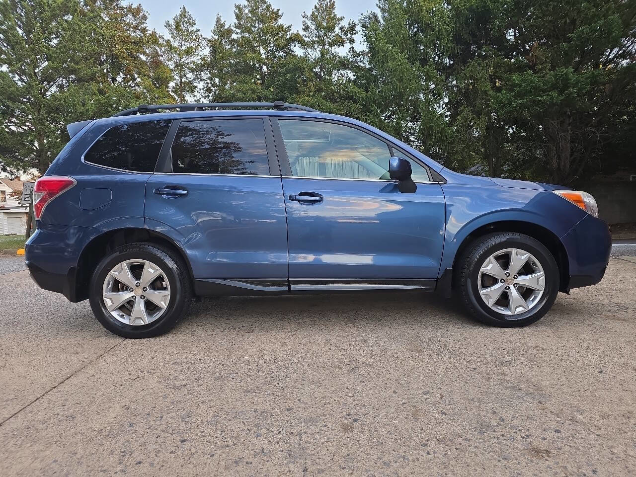Used 2014 Subaru Forester 2.5i Limited w/ Rugged Package #2 image 4