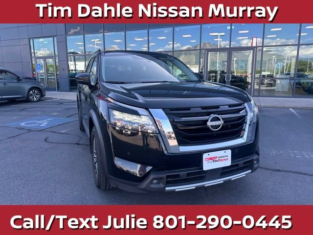 Used 2024 Nissan Pathfinder SV AWD/4WD image 3