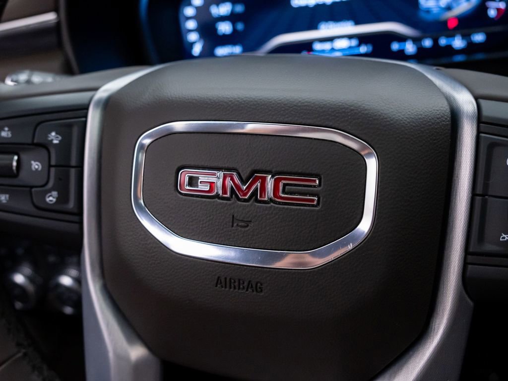 Used 2023 GMC Yukon SLT w/ SLT Premium Package AWD/4WD image 24