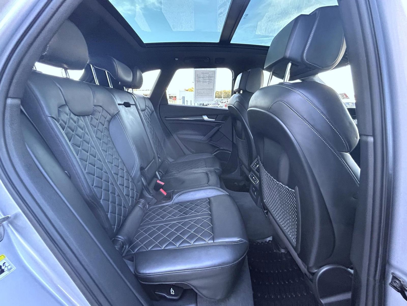 Used 2023 Audi SQ5 Prestige w/ Prestige Package image 19