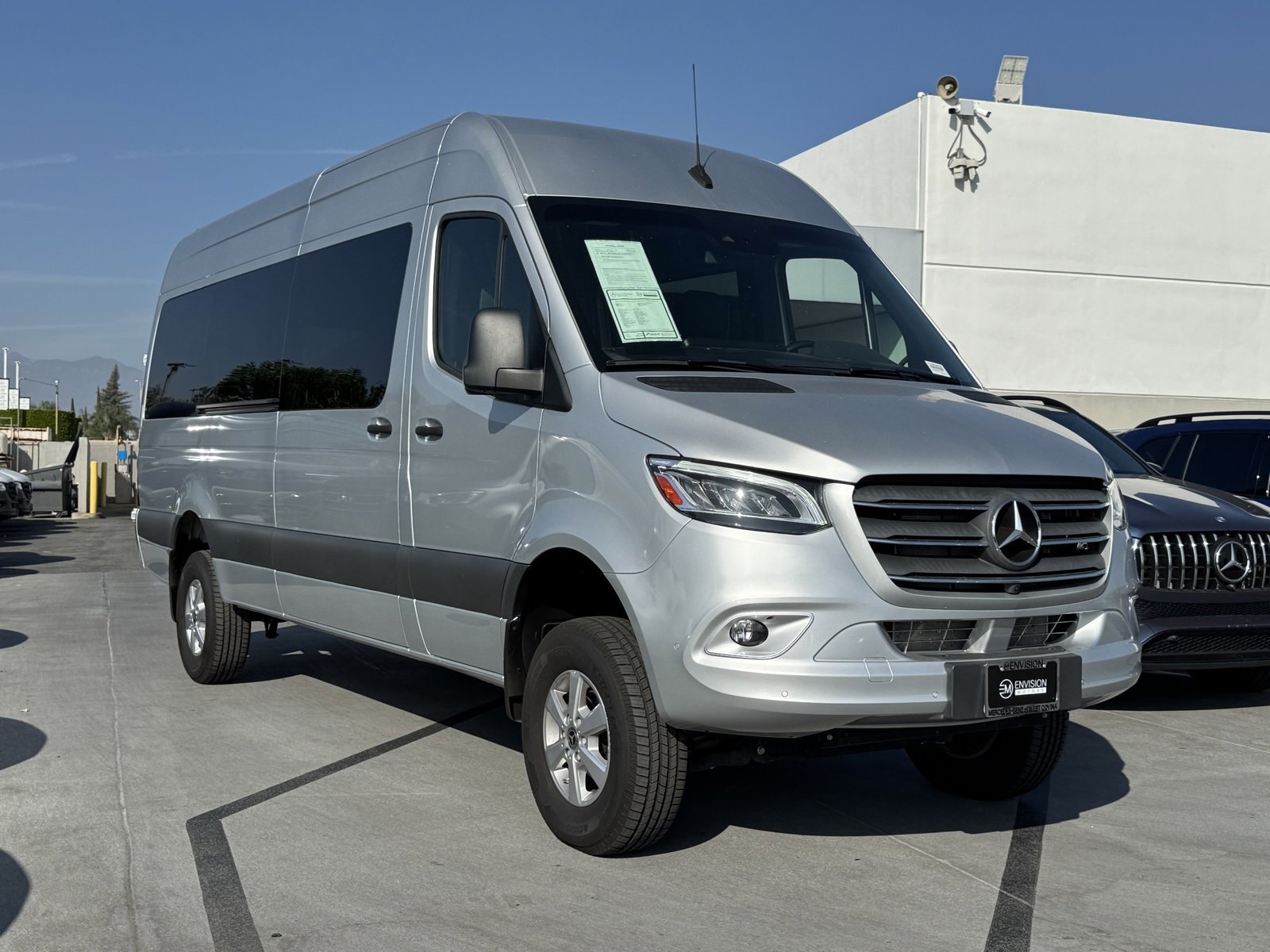 Used 2023 Mercedes-Benz Sprinter 2500 image 2