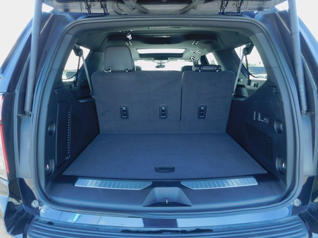 Used 2024 Chevrolet Suburban Premier w/ Premium Package image 12