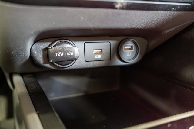 Used 2021 Hyundai Elantra Blue image 37