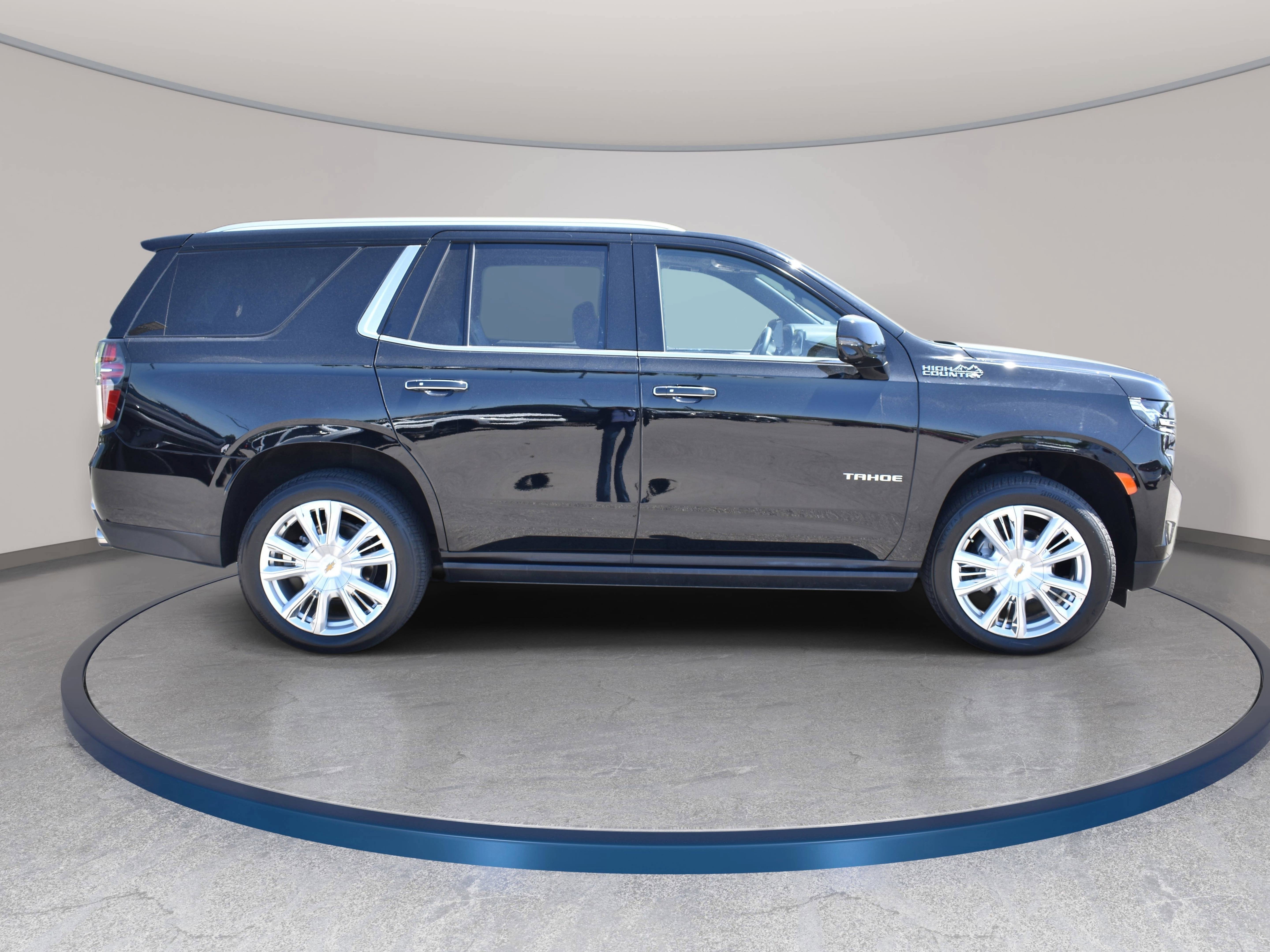Used 2023 Chevrolet Tahoe High Country w/ Premium Package 2 AWD/4WD image 5
