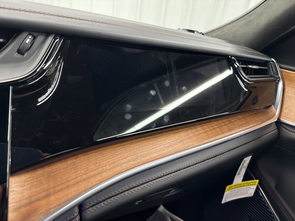 New 2026 Jeep Grand Cherokee Summit image 32