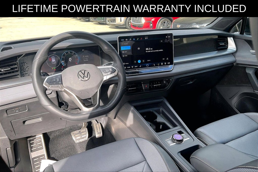 Used 2025 Volkswagen Tiguan SE R-Line AWD/4WD image 12