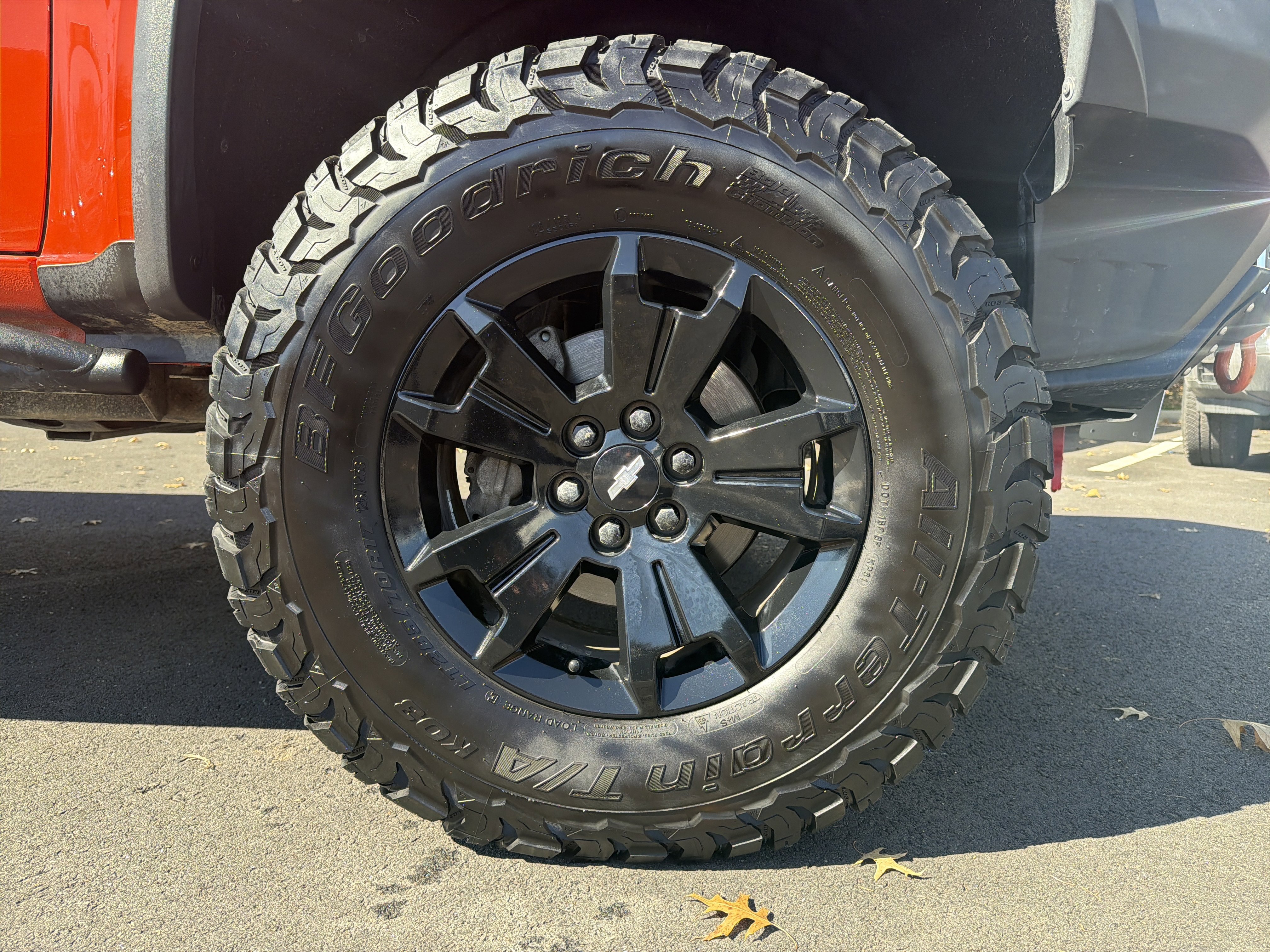 Used 2019 Chevrolet Colorado ZR2 w/ ZR2 Dusk Special Edition image 13