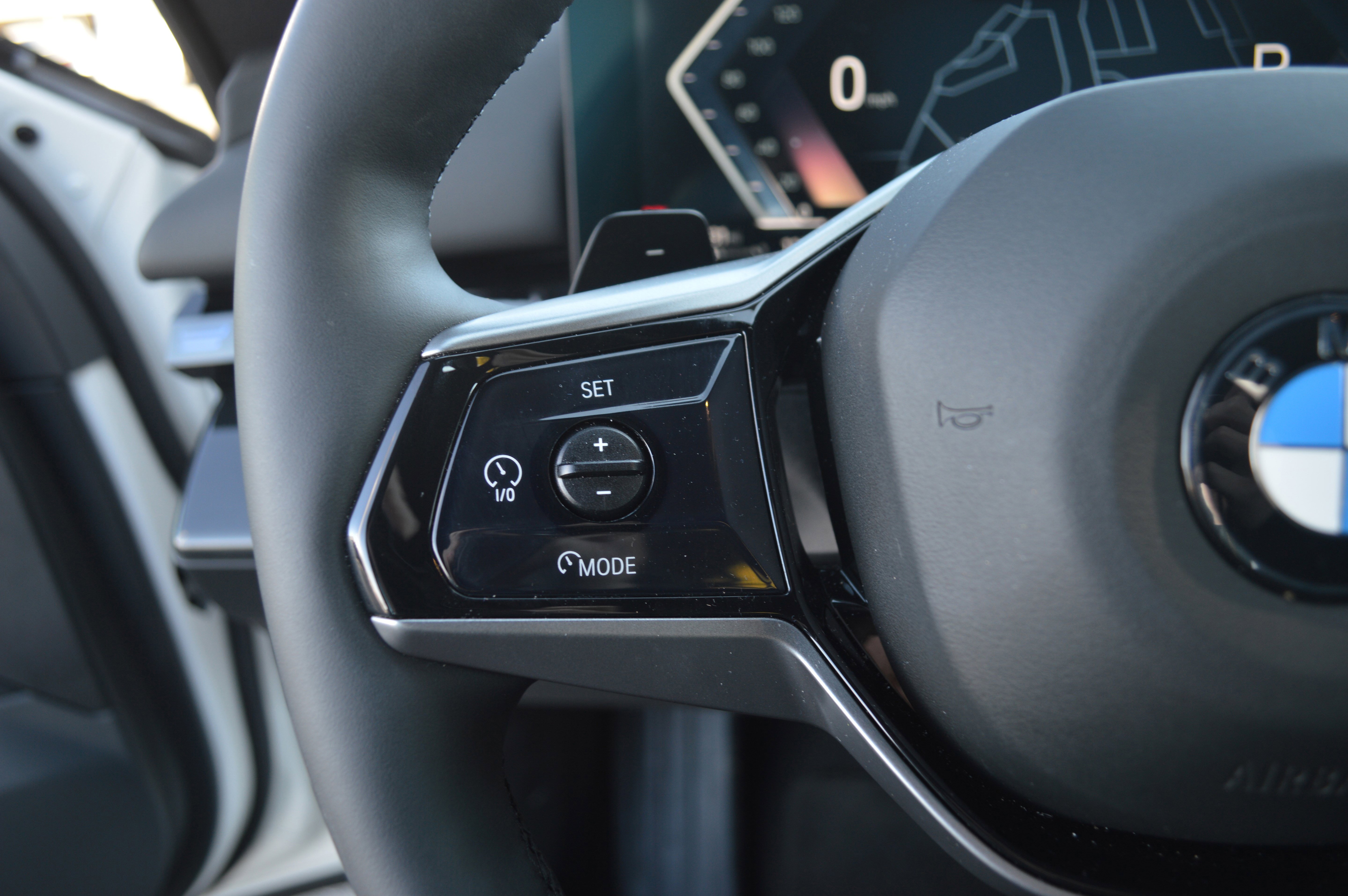 Used 2025 BMW 530i xDrive w/ Premium Package image 15