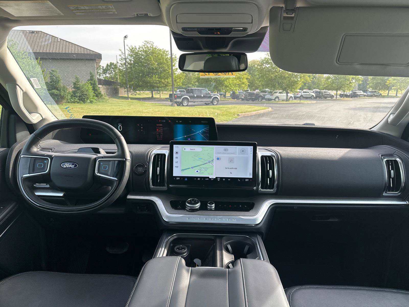 Used 2025 Ford Expedition Max Platinum AWD/4WD image 5