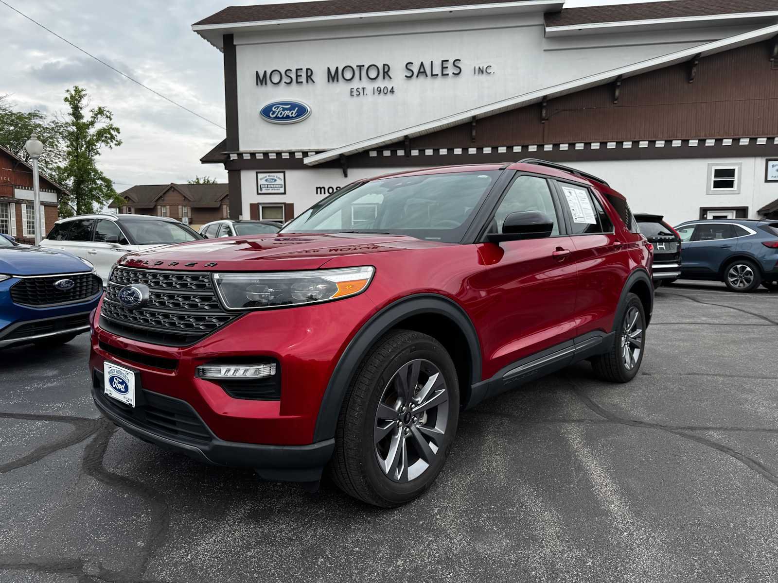 Used 2022 Ford Explorer XLT w/ Equipment Group 202A