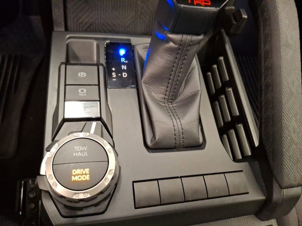 Used 2025 Toyota Tacoma TRD Sport AWD/4WD image 24