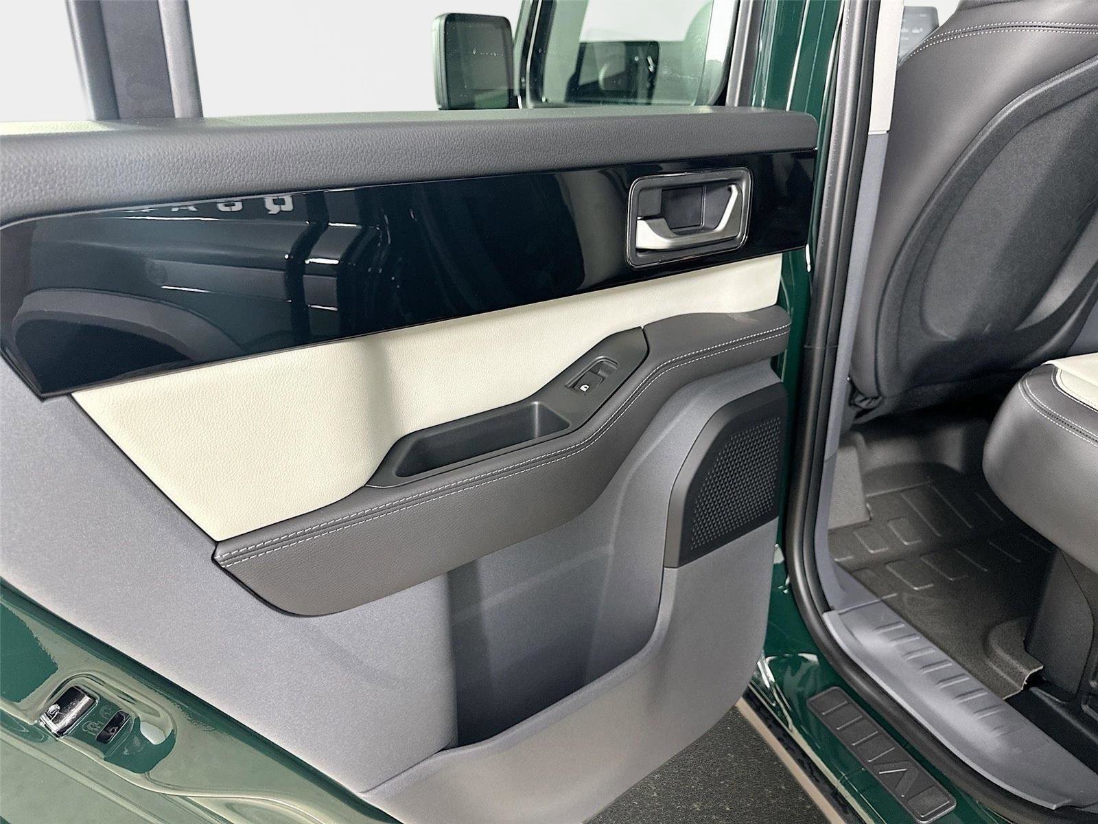 New 2025 INEOS Grenadier Fieldmaster Edition image 36