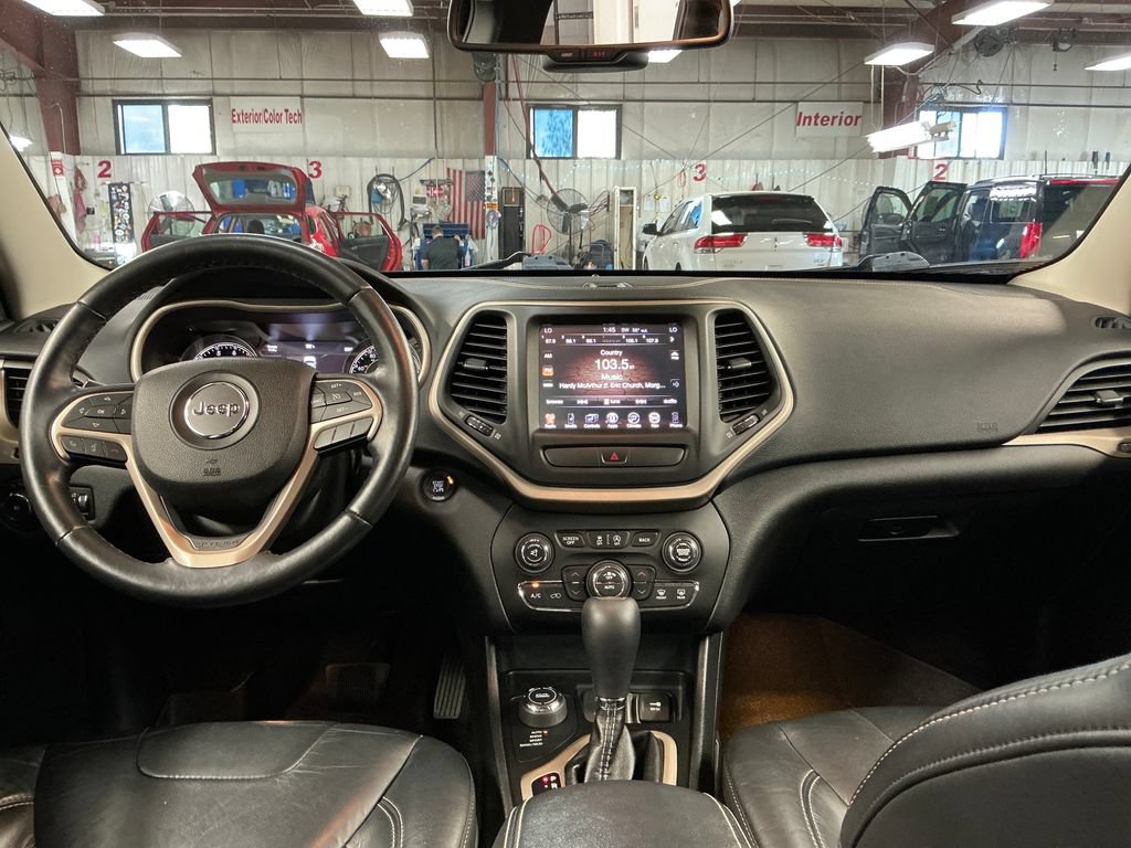 Used 2016 Jeep Cherokee High Altitude AWD/4WD image 18