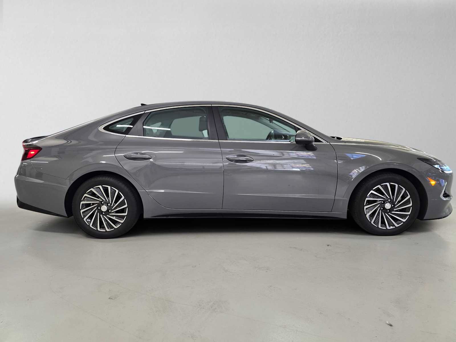 Used 2023 Hyundai Sonata SEL FWD image 6