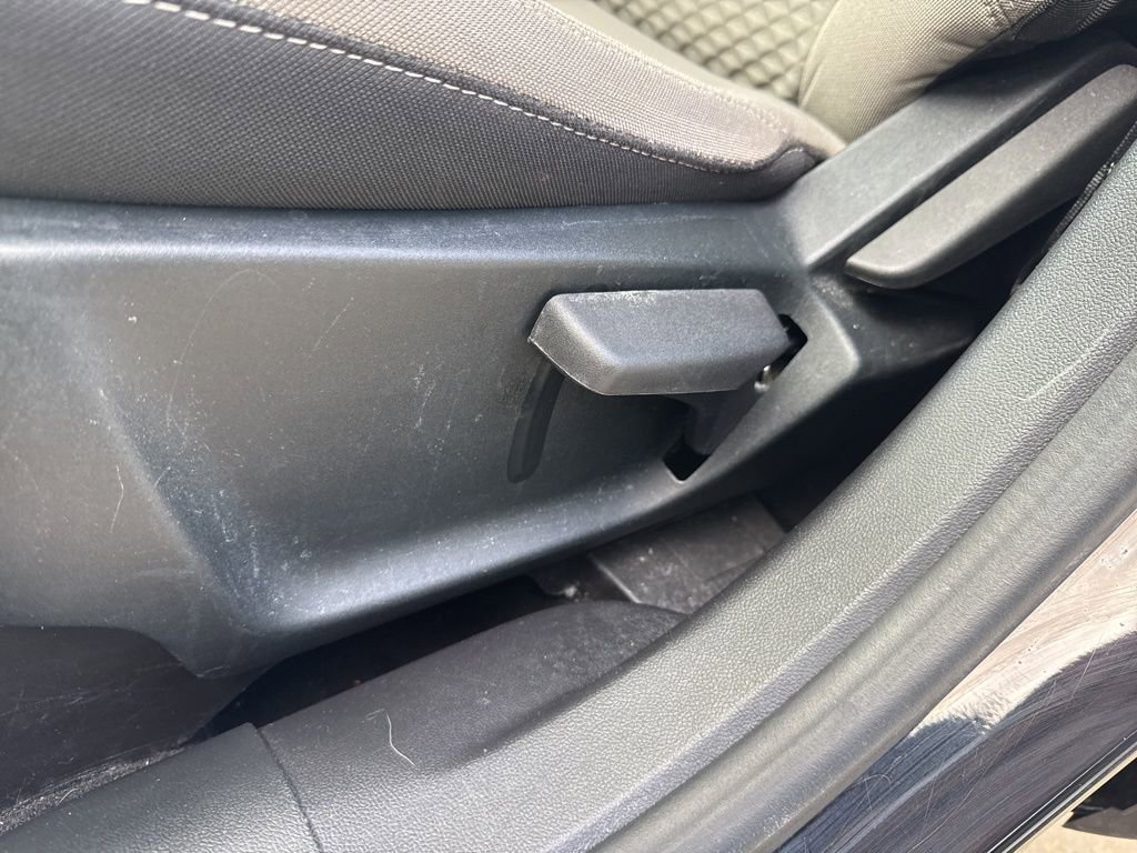 Used 2022 Ford Escape SE image 26