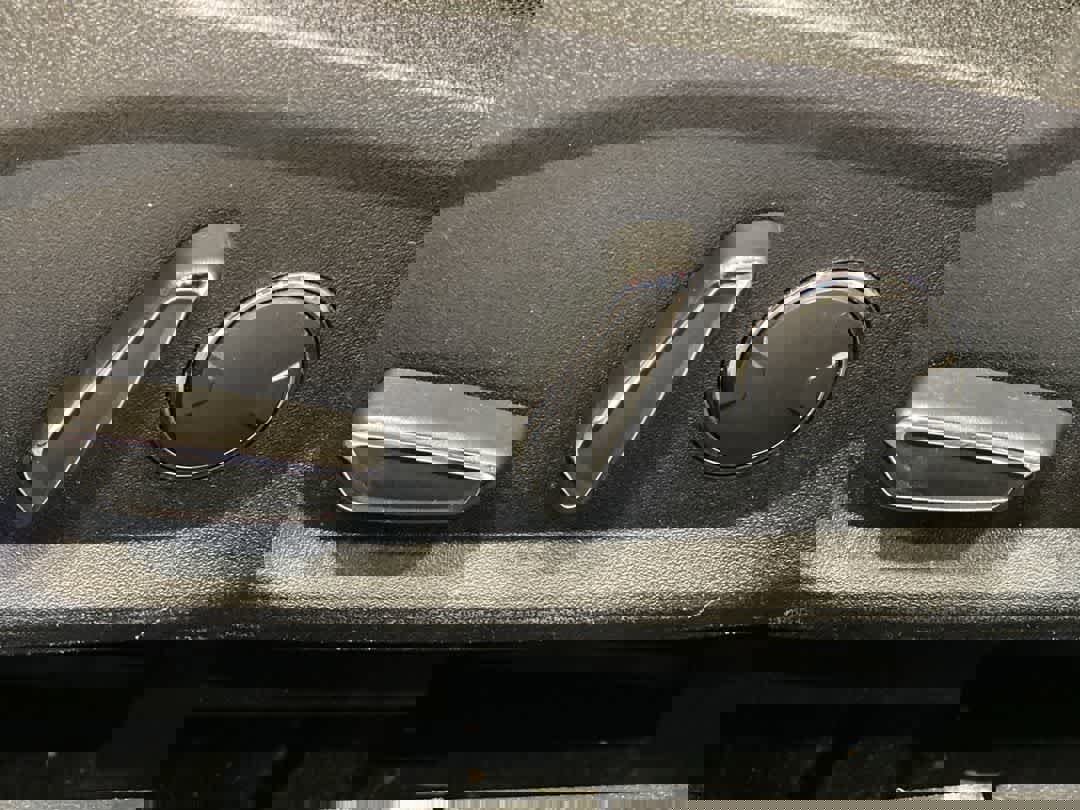 Used 2020 Ford Fusion SE image 15