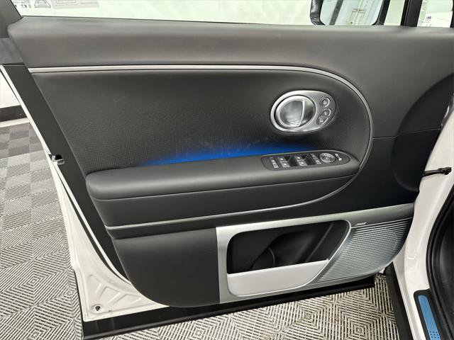 New 2026 Hyundai Ioniq 9 Calligraphy image 11
