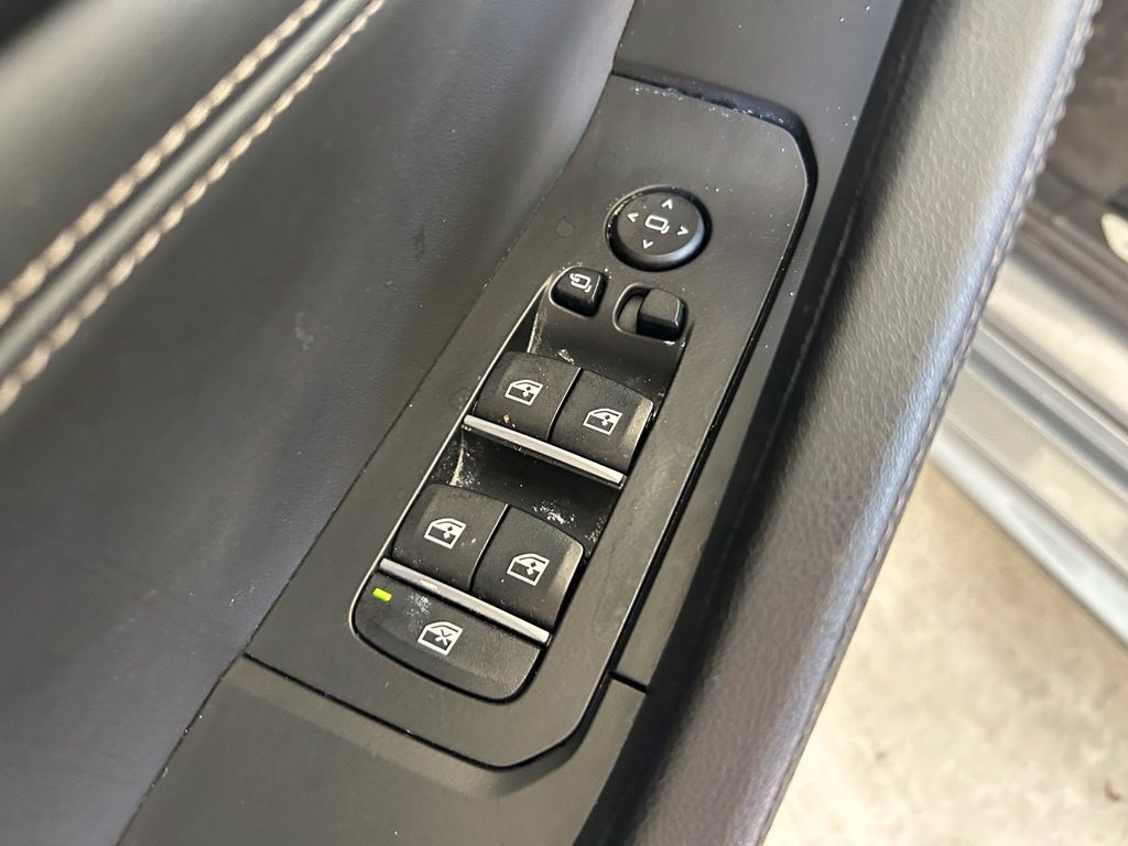 Used 2024 BMW X6 xDrive40i AWD/4WD image 41
