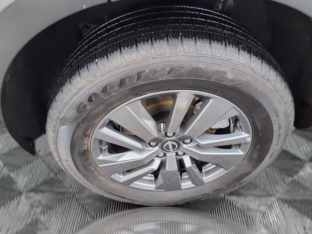 Certified 2024 Nissan Pathfinder SV image 18