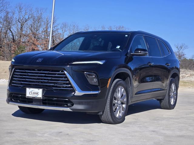 Used 2025 Buick Enclave Preferred image 4