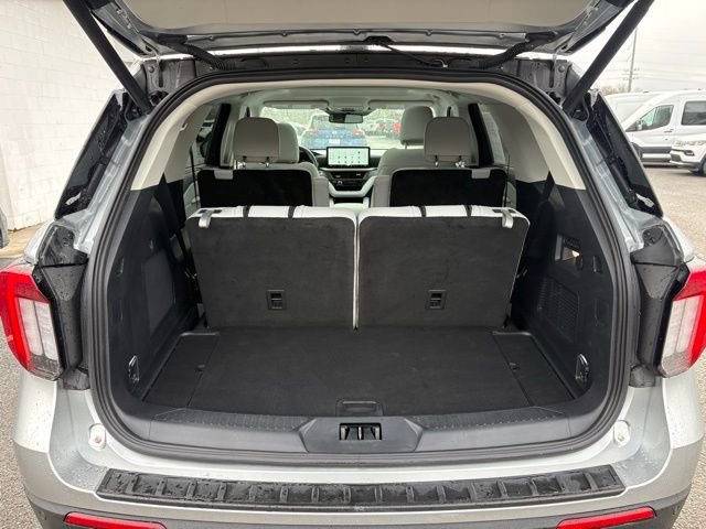 Used 2025 Ford Explorer Platinum w/ LUX Leather Package image 35