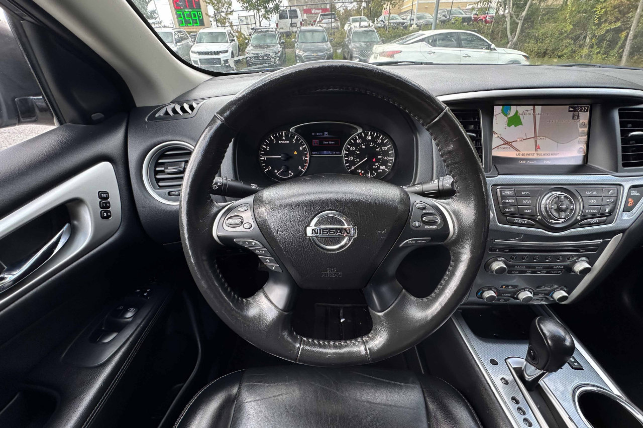 Used 2020 Nissan Pathfinder SL image 15